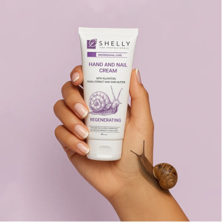 Крем для рук та нігтів з алантоїном, екстрактом равлика та олією каріте Shelly 45 мл